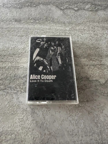 Alice copper love it to - alice,